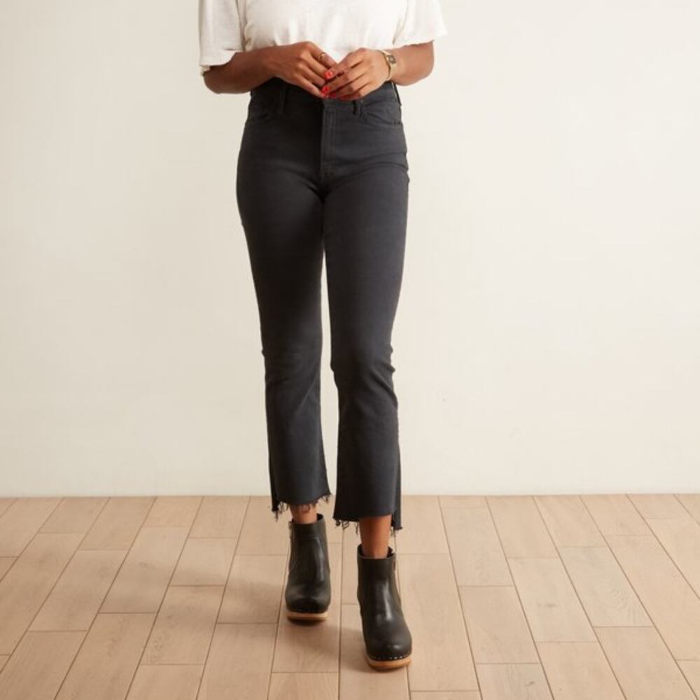 MOTHER The Insider Crop Step Fray Jeans Faded Black Mid Rise Womens Size 26